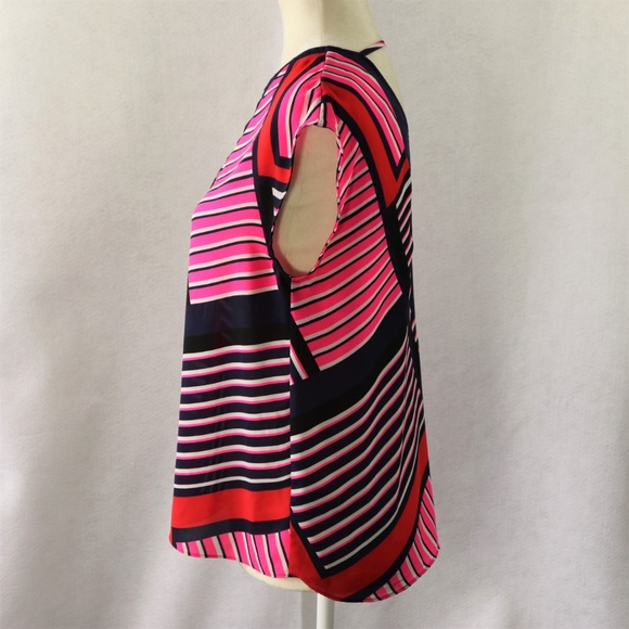 Express Size Small Blouse Top Geometric Red Navy - Picture 4 of 8